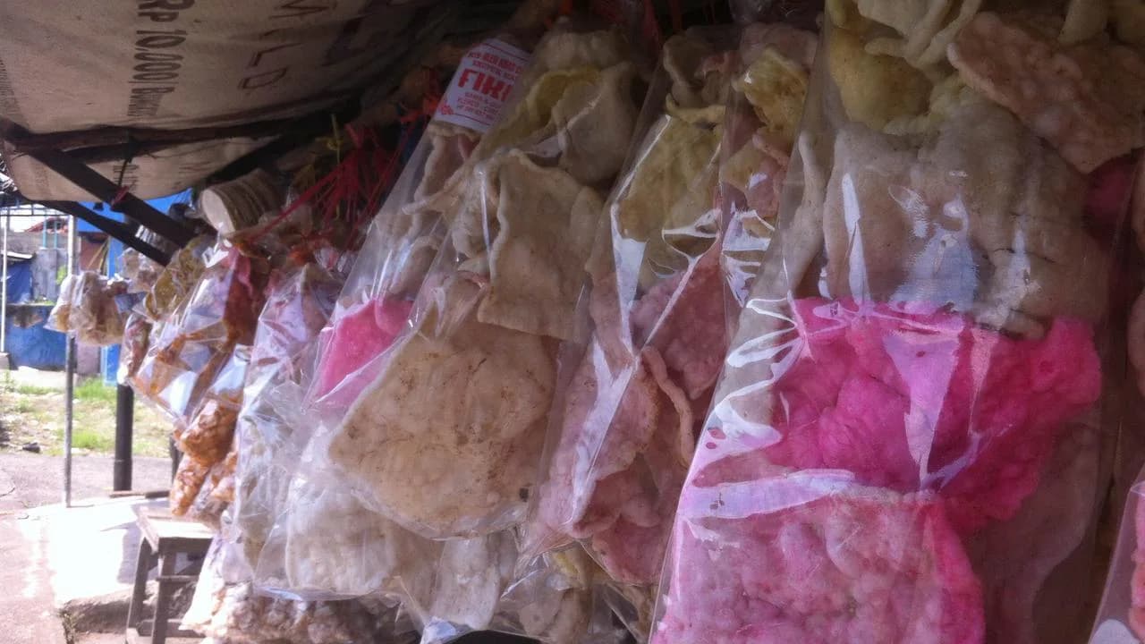 Ini Alasan Sebenarnya Kerupuk Melarat Digoreng dengan Pasir, Bukan Minyak